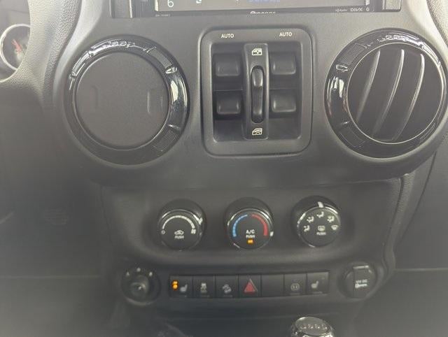 2012 Jeep Wrangler Unlimited Altitude