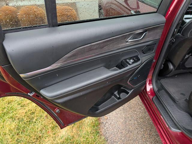 2022 Jeep Grand Cherokee L Overland