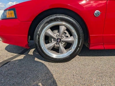 2004 Ford Mustang GT Deluxe