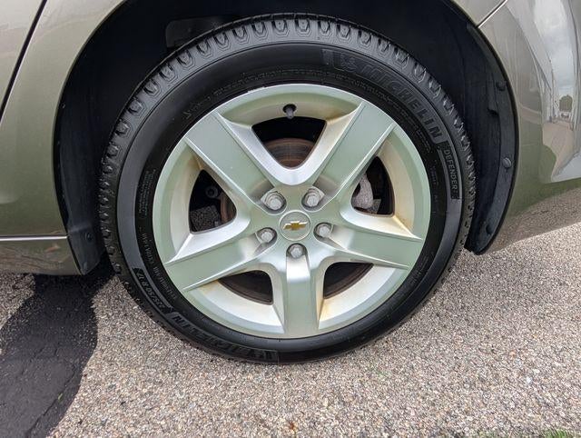 2011 Chevrolet Malibu LS w/1FL