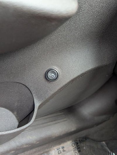 2011 Chevrolet Malibu LS w/1FL