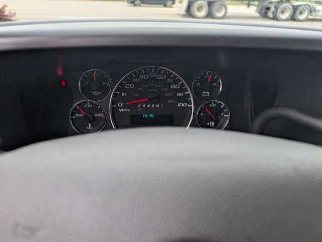 2025 Chevrolet Express Passenger 1LT