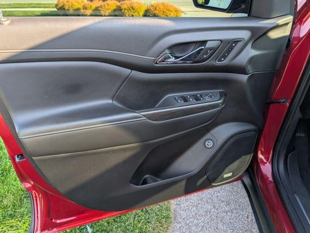 2021 GMC Acadia SLT