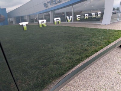 2021 Chevrolet Traverse LT Cloth