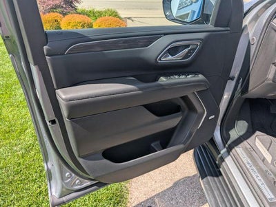 2024 Chevrolet Suburban LT
