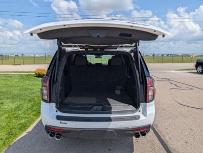 2022 Chevrolet Suburban RST