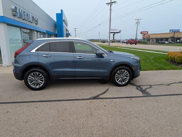 2025 Cadillac XT4 Premium Luxury