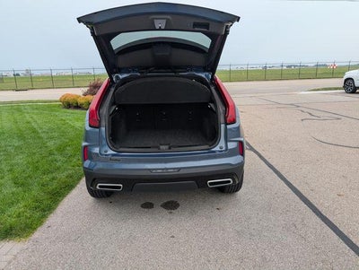 2025 Cadillac XT4 Premium Luxury