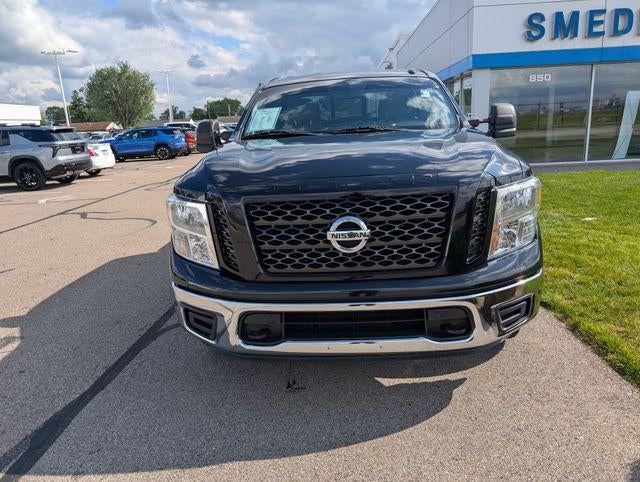 2019 Nissan Titan SV