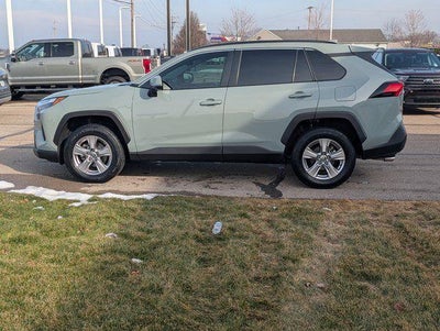 2022 Toyota RAV4 XLE