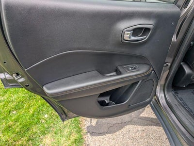 2020 Jeep Compass Latitude w/Sun/Safety Pkg