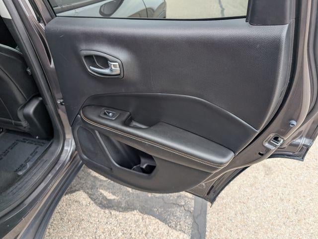 2020 Jeep Compass Latitude w/Sun/Safety Pkg