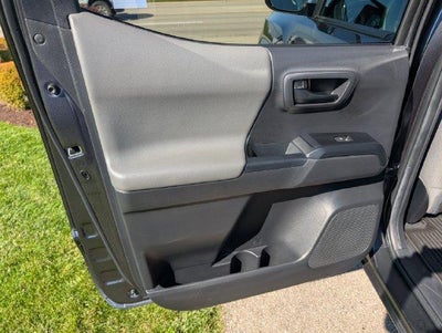 2022 Toyota Tacoma 4WD SR
