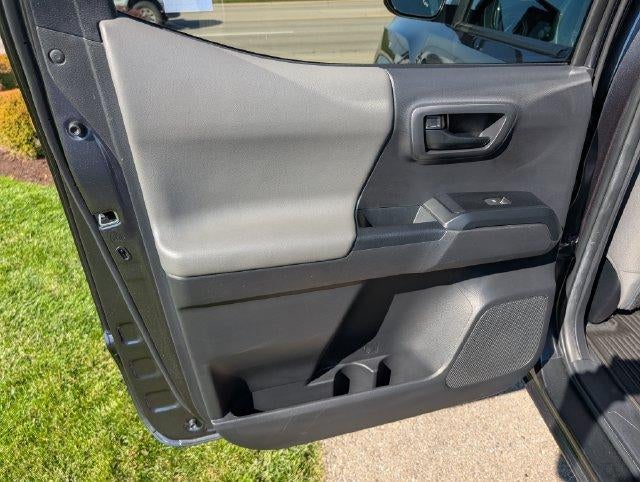 2022 Toyota Tacoma 4WD SR