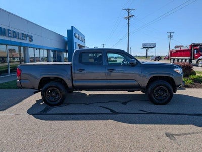 2022 Toyota Tacoma 4WD SR