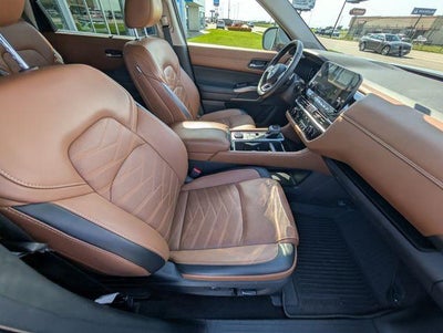 2024 Nissan Pathfinder Platinum