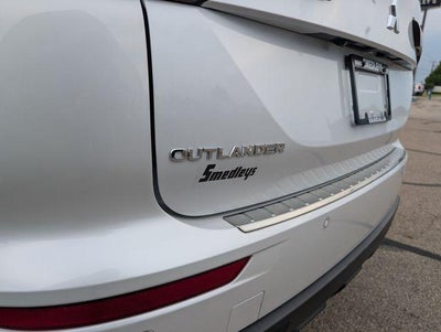 2022 Mitsubishi Outlander ES