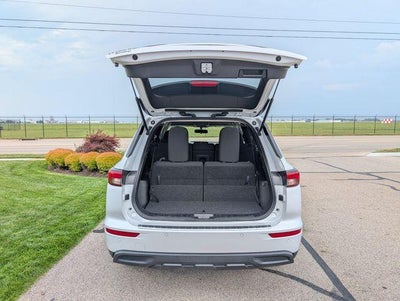 2022 Mitsubishi Outlander ES