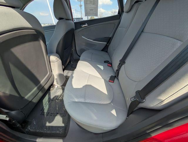 2012 Hyundai Accent SE