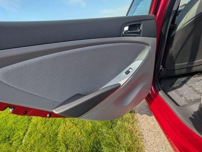 2012 Hyundai Accent SE