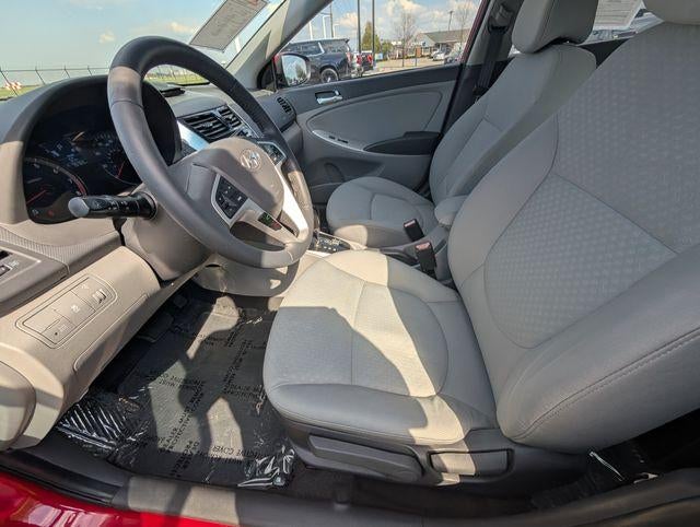 2012 Hyundai Accent SE